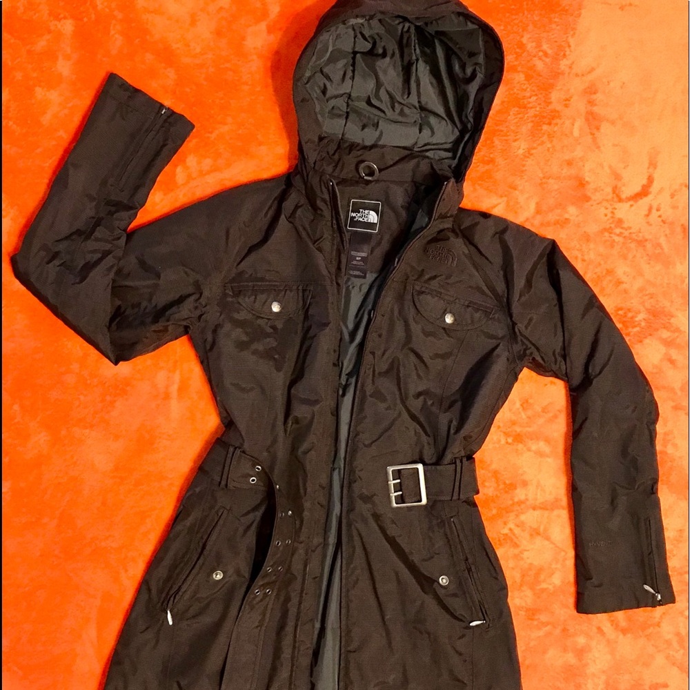 SOLD......EUC The North Face belted parka sz S
